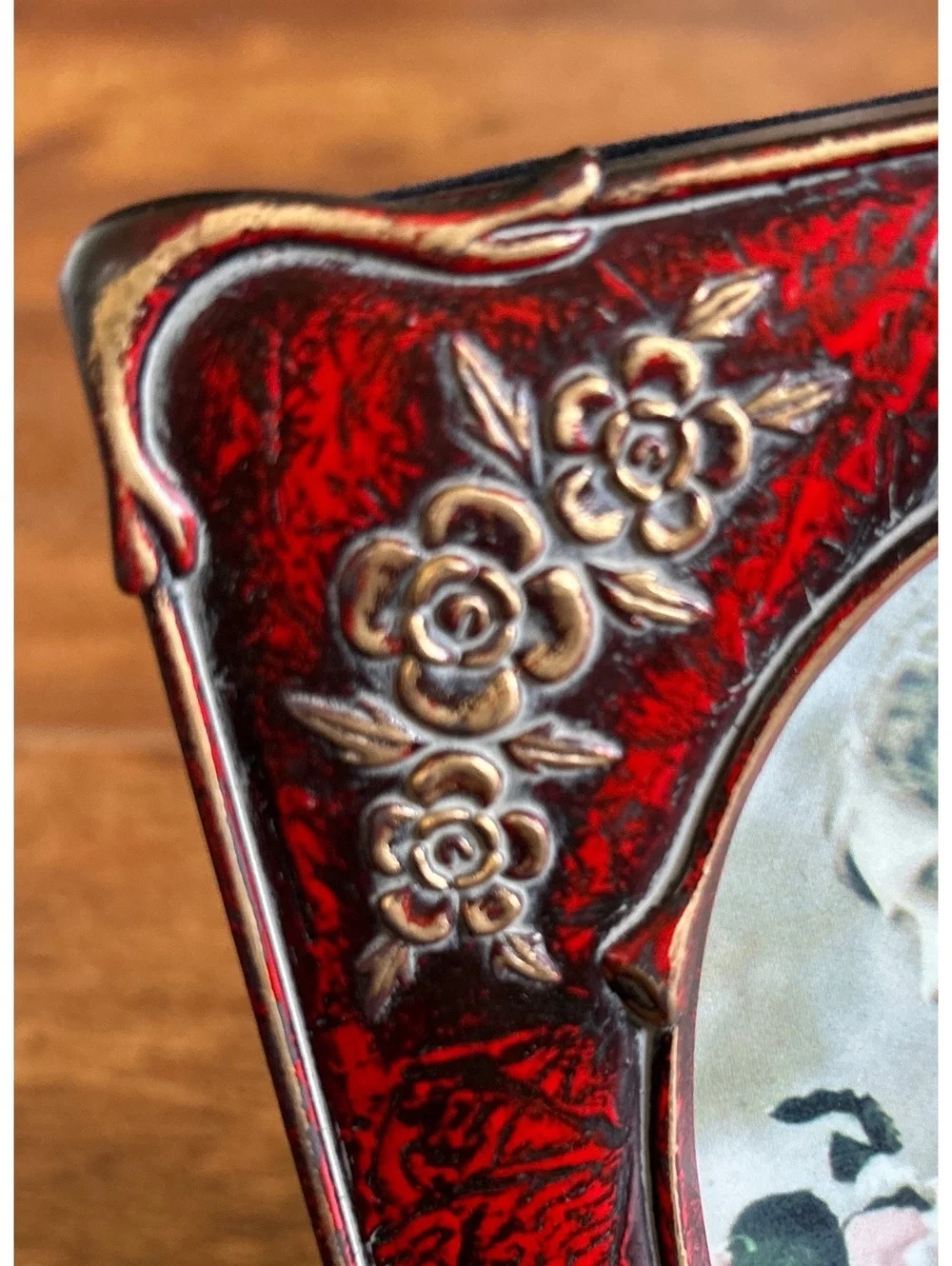 Victorian Style Red and Gold Photo Frame for 3.5 x 5 Inch